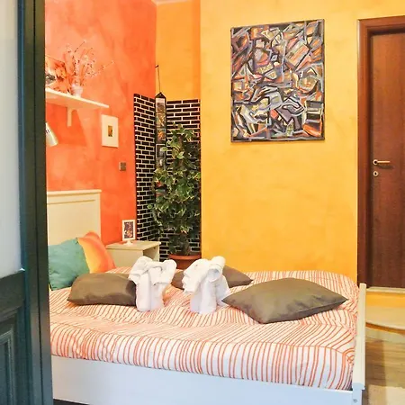 - Homstel Hostel