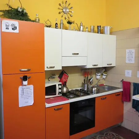 - Homstel Hostel Ταορμίνα
