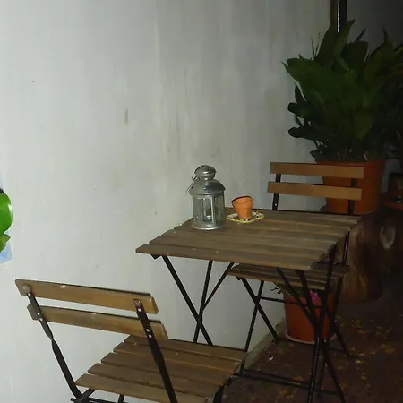 - Homstel Hostel Ταορμίνα