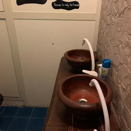 - Homstel Ταορμίνα
